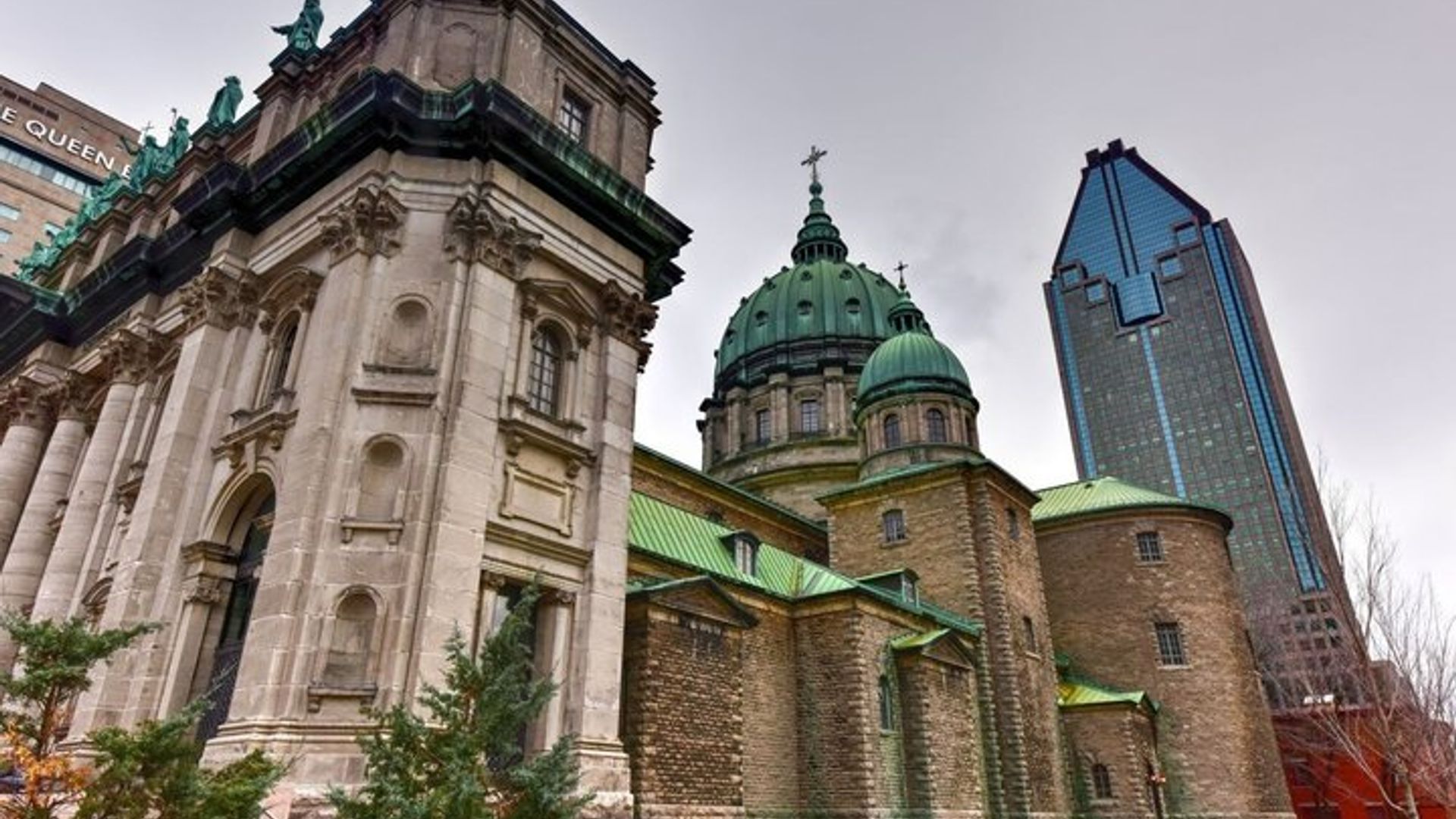 Montréal chasse au trésor & Highlights visite à pied autonome