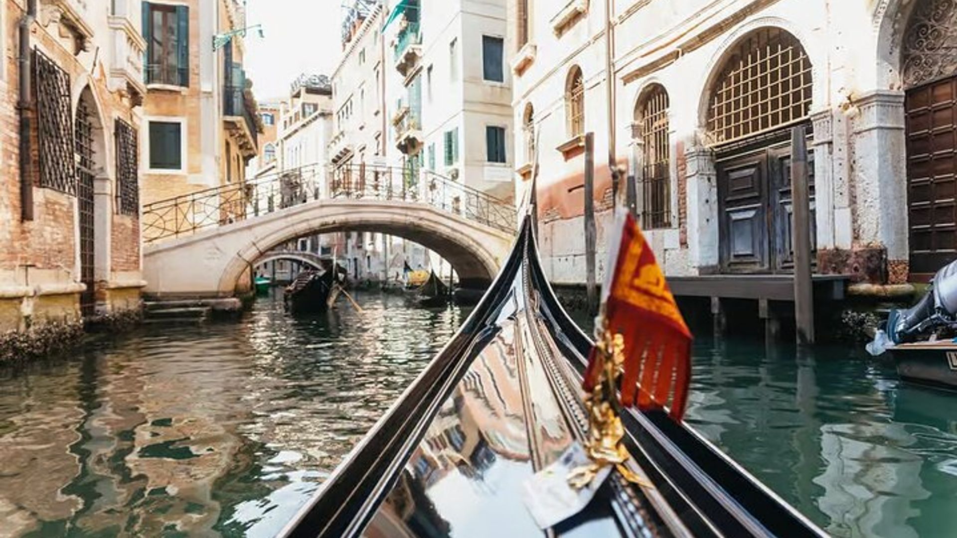 Venice Grand Canal Gondola Ride In App Commentary