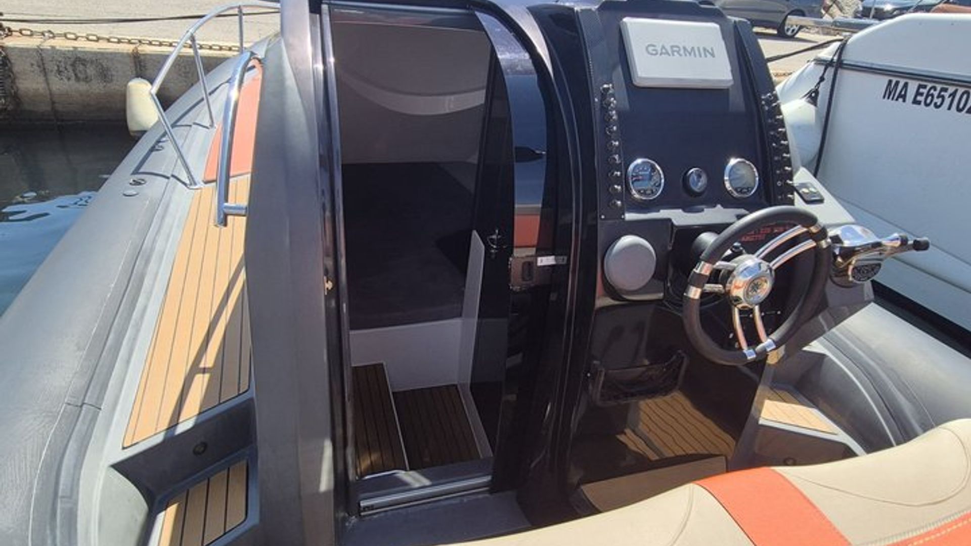 Excursion en bateau de 11m privatisé Côte de Hyères à Port Cros