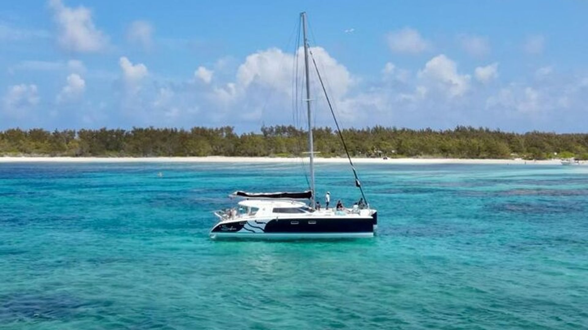 Catamaran with BBQ lunch in Mauritius