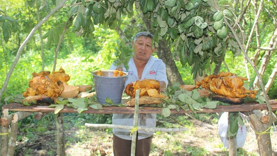 Chichen Itza, Yaxunah & Cenote Private Day Trip from Cancun