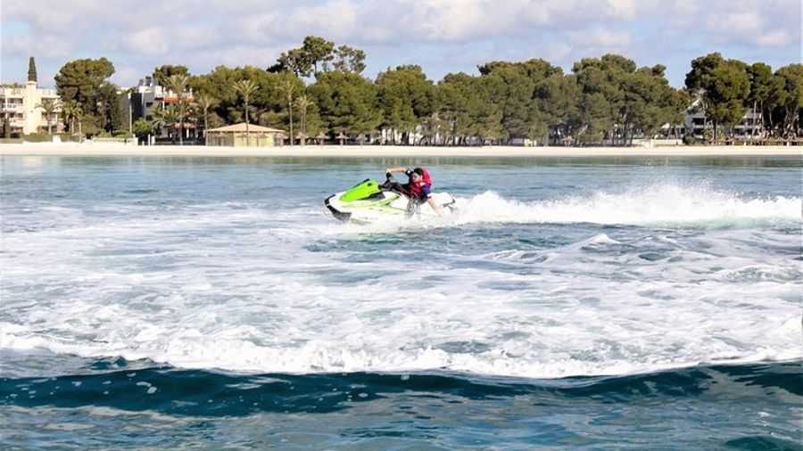 Alcudia Bay Jet Ski Tour: 30-Minute Ride