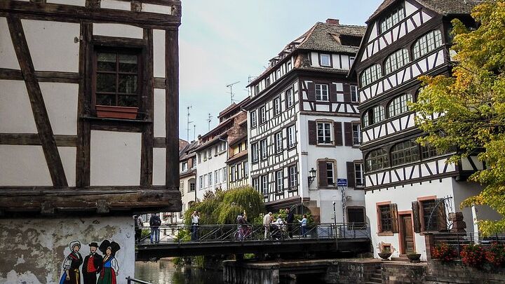 Self-guided group tour of Strasbourg ( + 6 local surprises)