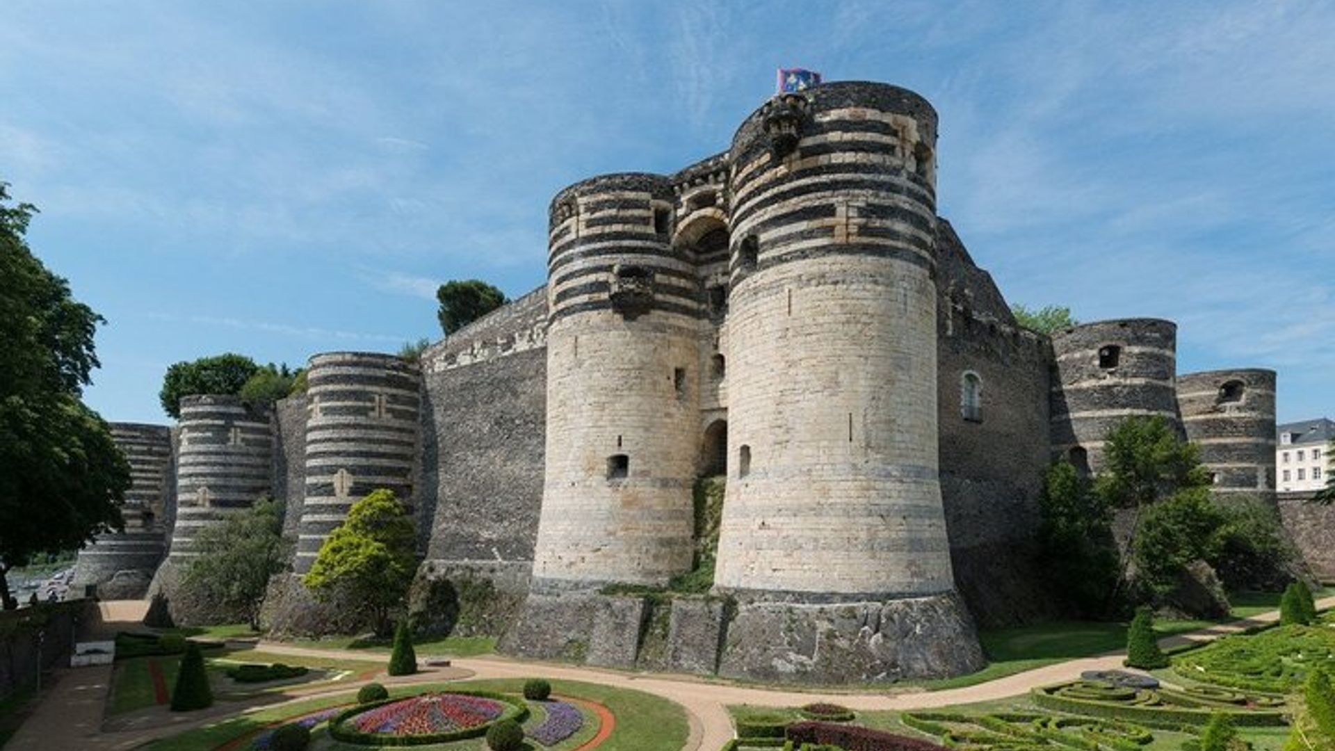 Haz una excursión de un día a Angers.