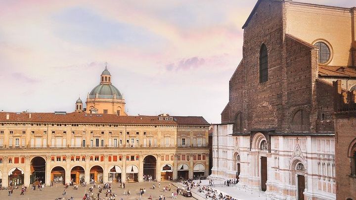 Bologna Historical Sightseeing Tour