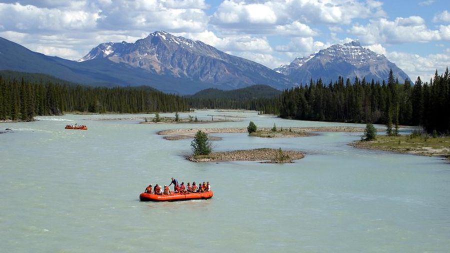 Jasper: Athabasca River Family-Friendly Rafting Tour
