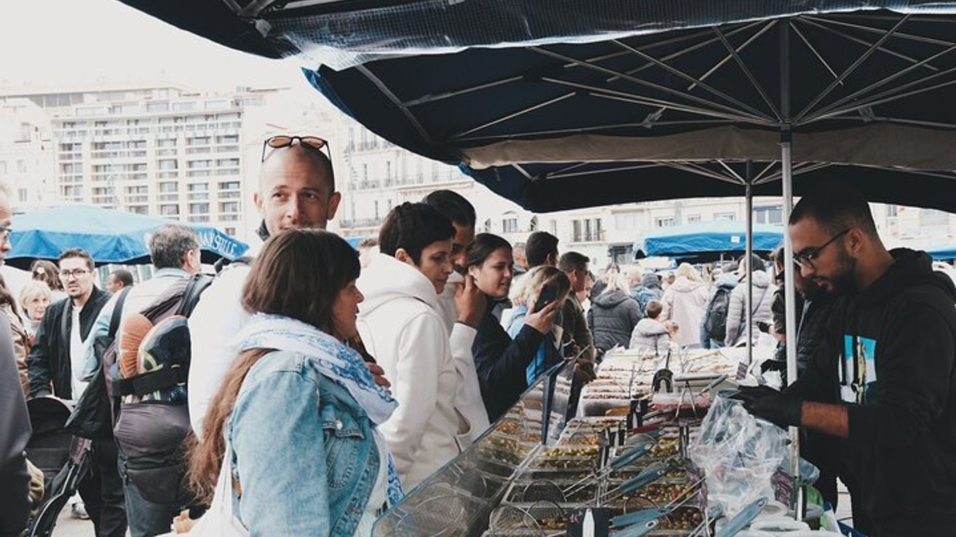 Marseille Altstadt Essensverkostung und Mittagessen in kleiner Gruppe