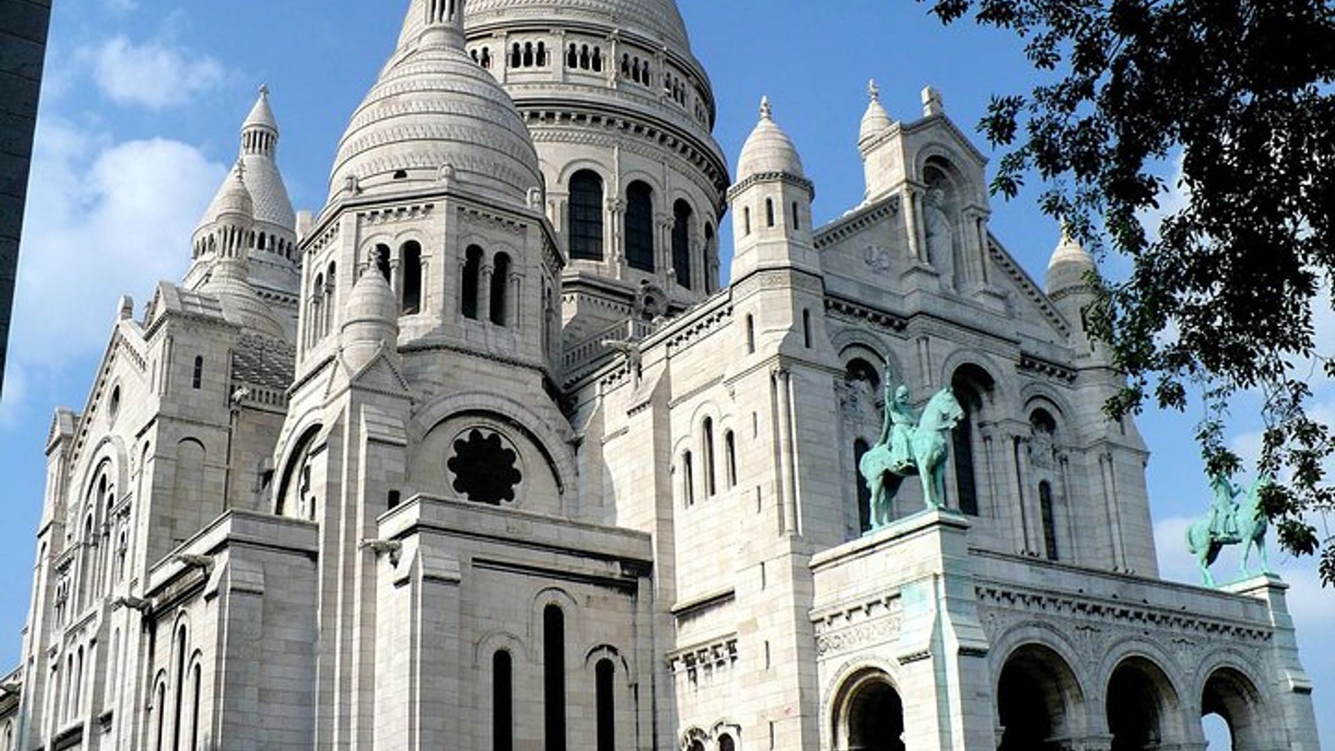 Escape game inside the Sacré-Coeur