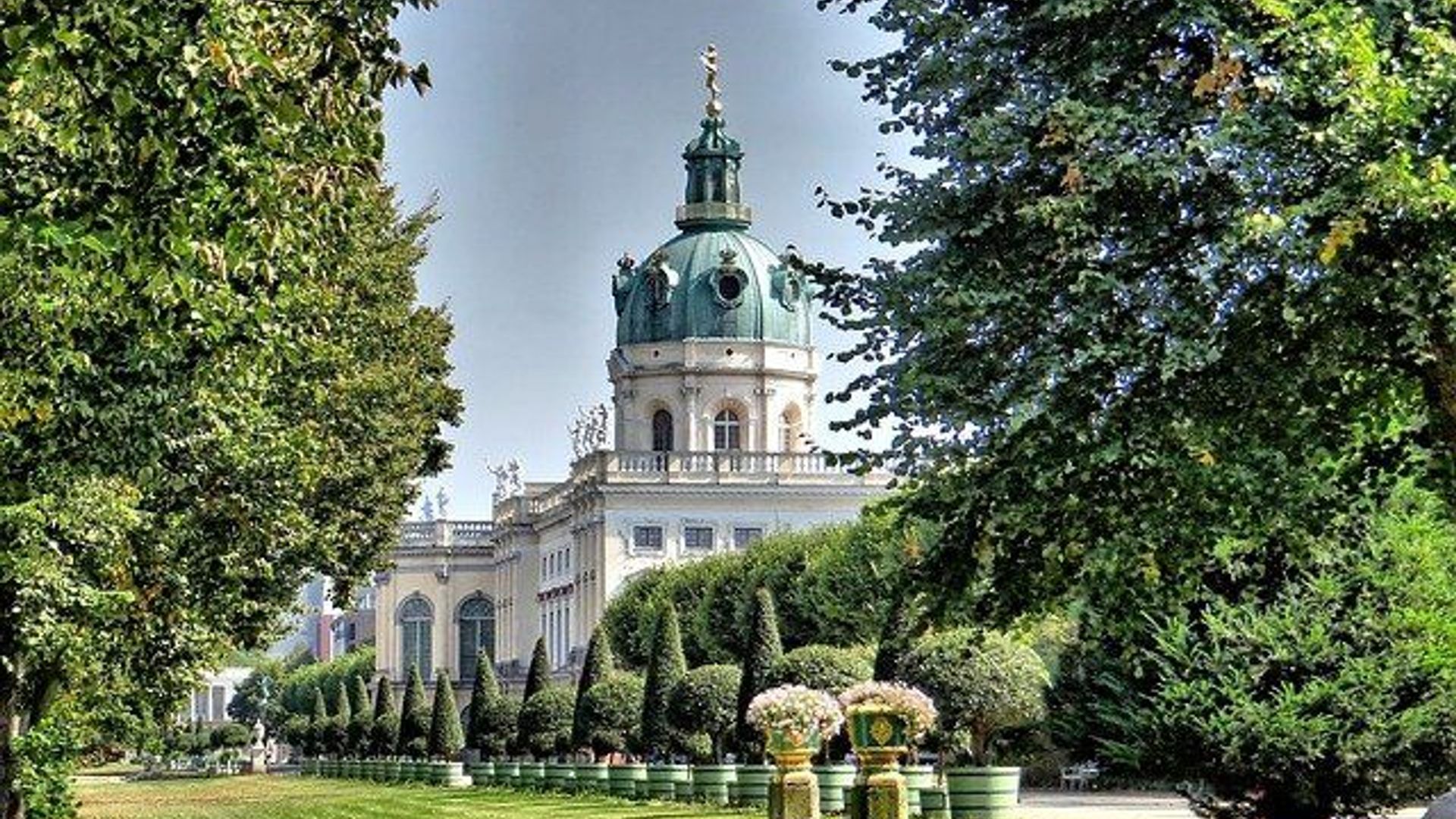 Charlottenburg Palace & Gardens Self-Guided Audio Tour and Ticket (DE)