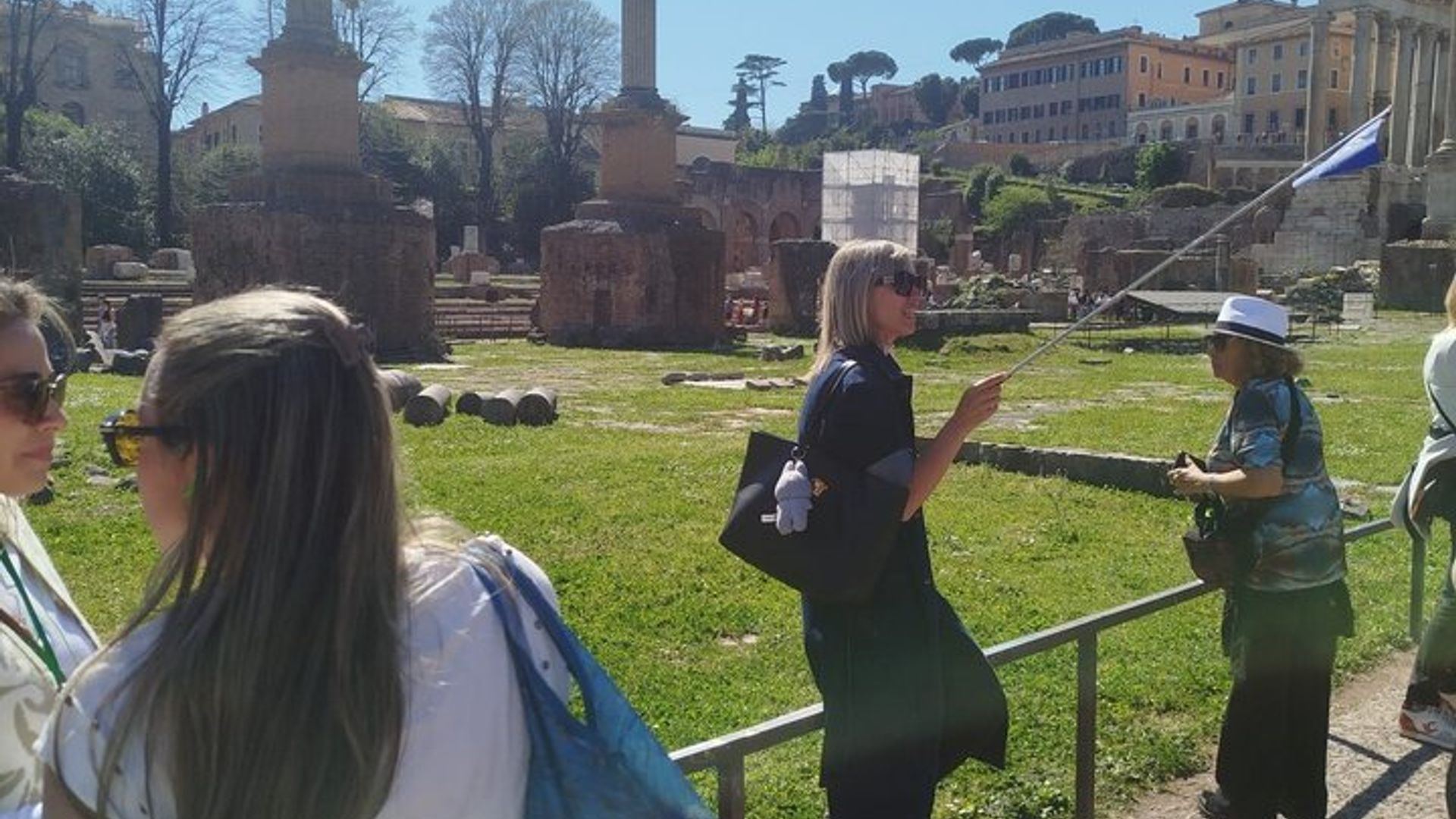Rome: Colosseum, Forum and Palatine Hill Tour