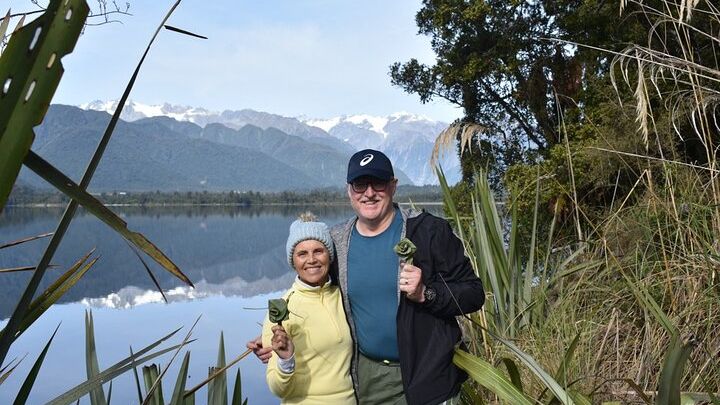 2.5-Hour Nature Cruise & Rainforest Walk, Lake Mapourika