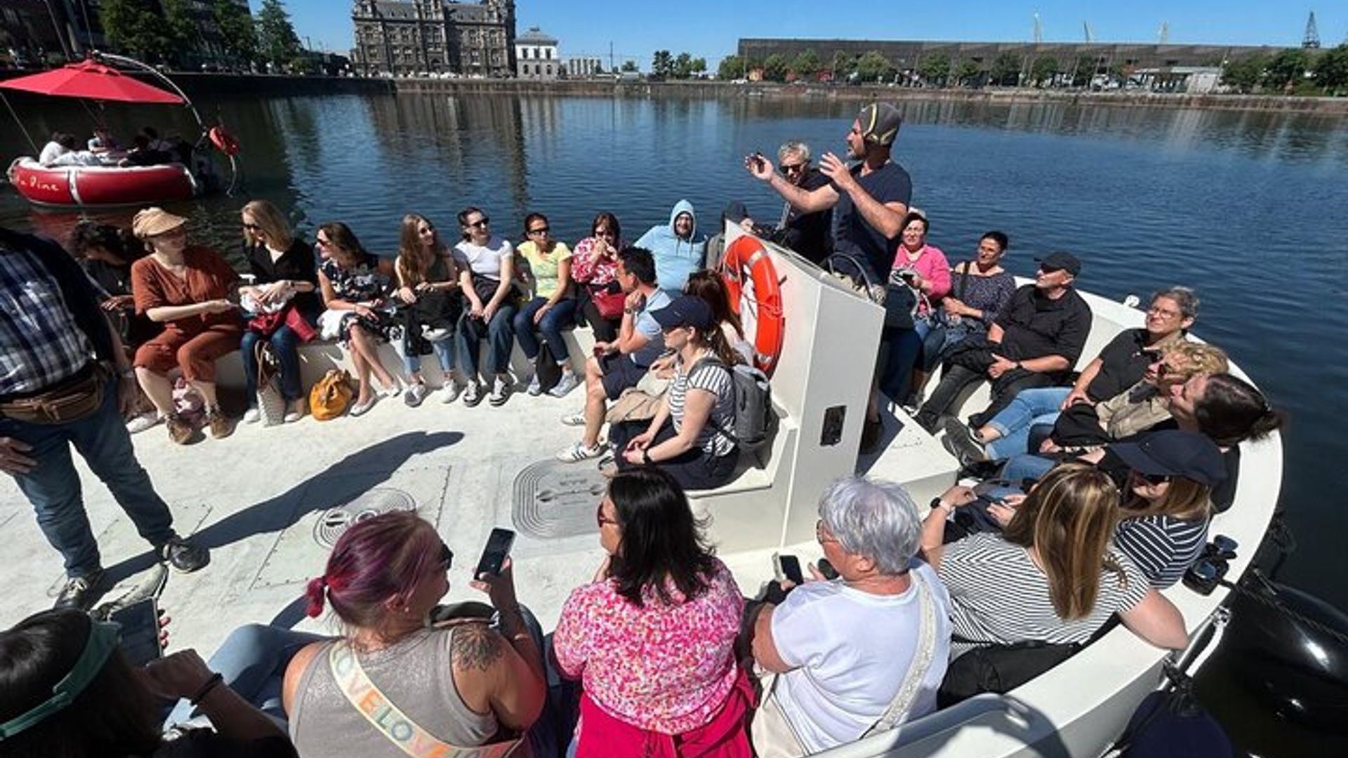 Historical Old Harbour Boat Tour in Antwerp