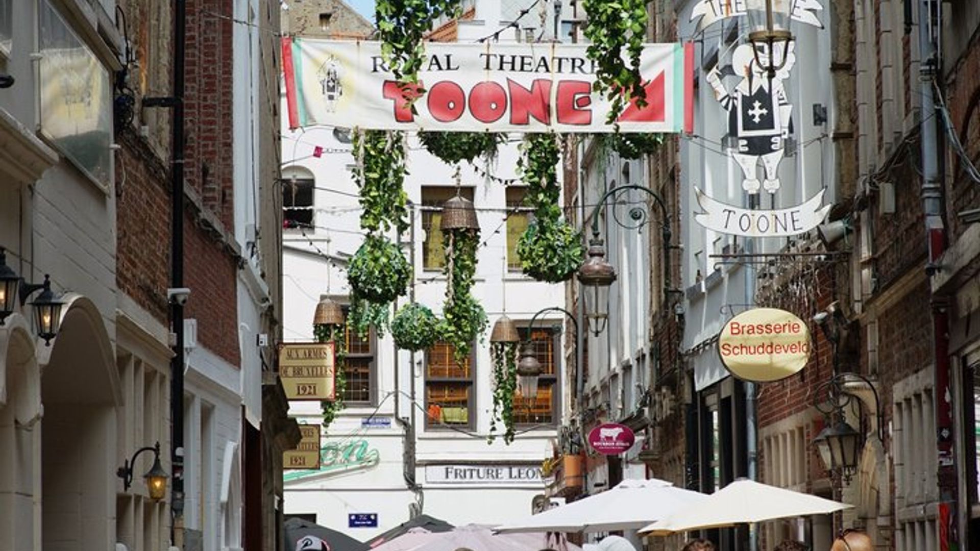 Brussels: Beer and Chocolate Half-Day Walking Food Tour