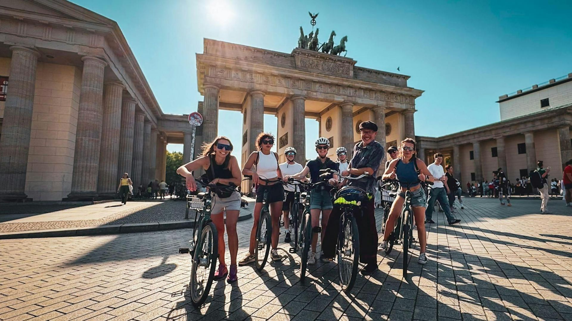 Best of Berlin guided bike tour in German