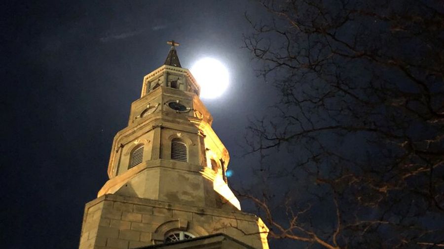 City of the Dead: The Dark Hauntings of Charleston Walking Tour