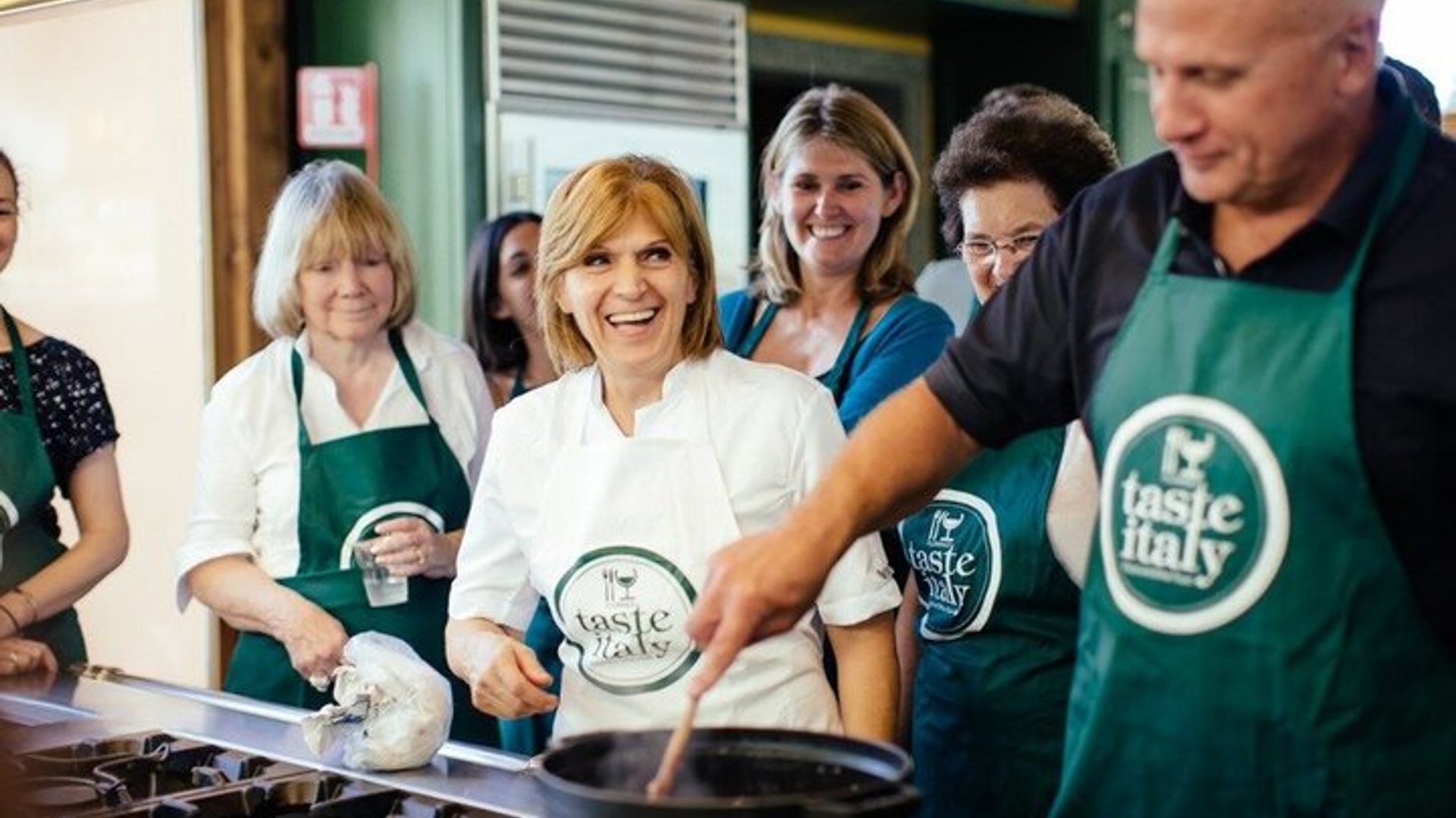 Tuscany Pizza or Pasta and Gelato Cooking Class From Florence