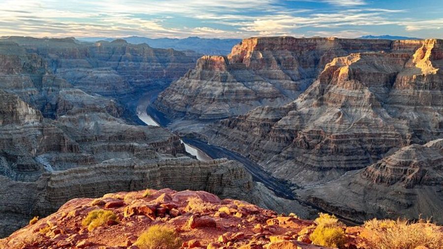 Las Vegas Late-Departure, Small-Group Grand Canyon West Tour