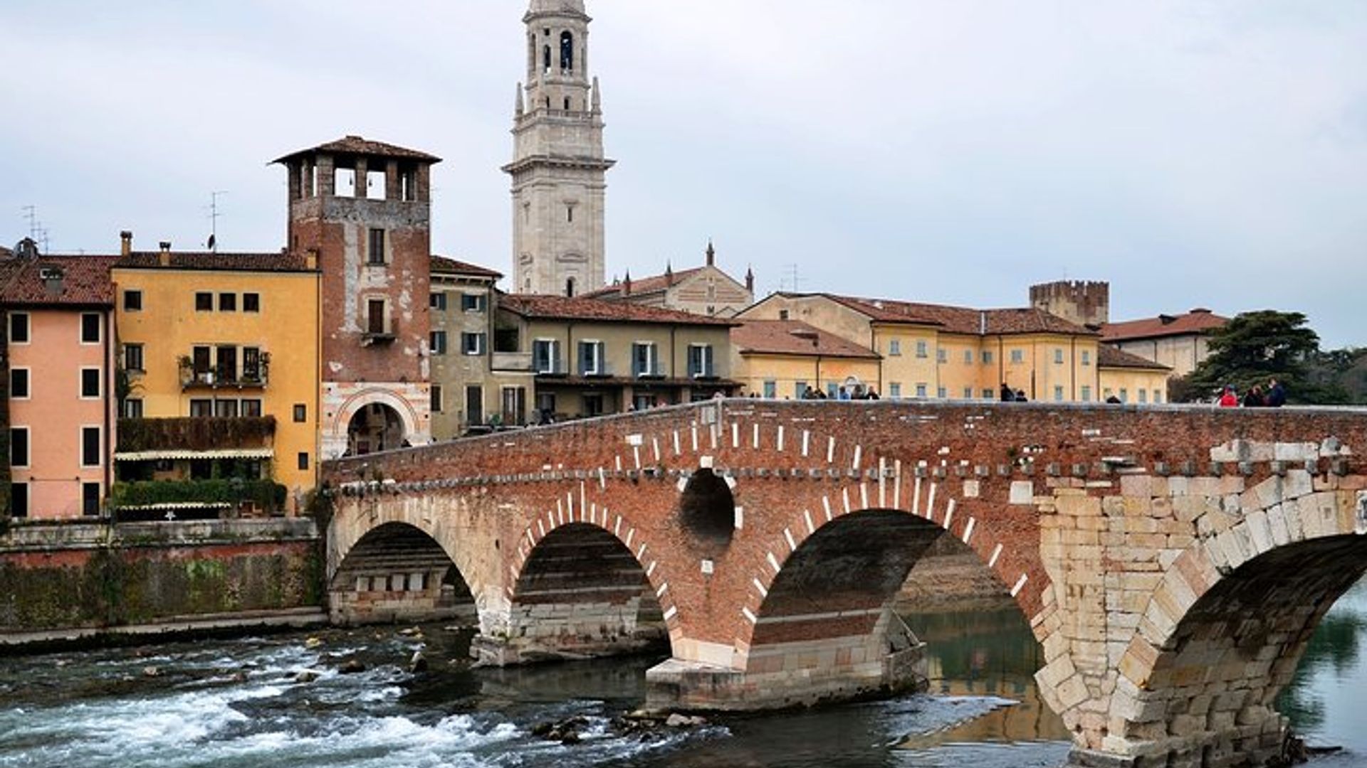 Verona Private Walking Tour With A Professional Guide