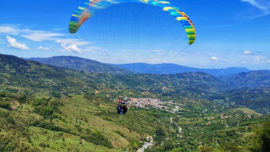 Guatape Paragliding Private Tour from Medellin