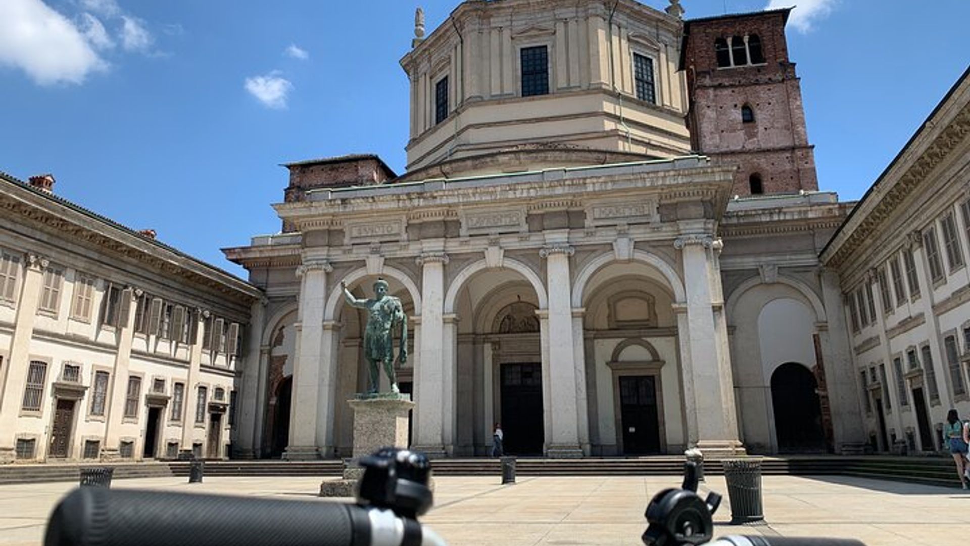 Milan Small-Group City Highlights Cycling Tour