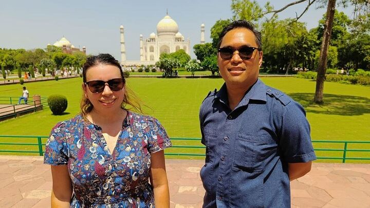 Agra: Skip the Line Taj Mahal and Agra Fort Private Tour