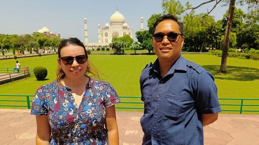 Agra: Skip the Line Taj Mahal and Agra Fort Private Tour