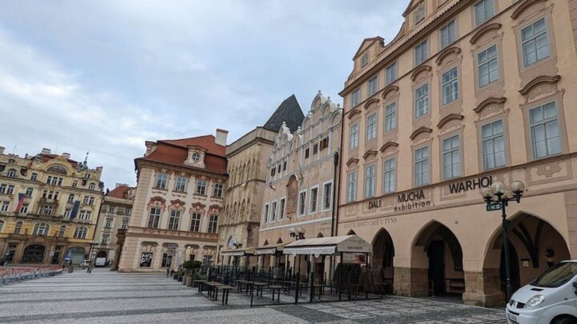 Prague Central Gallery Ticket and Digital City Tour