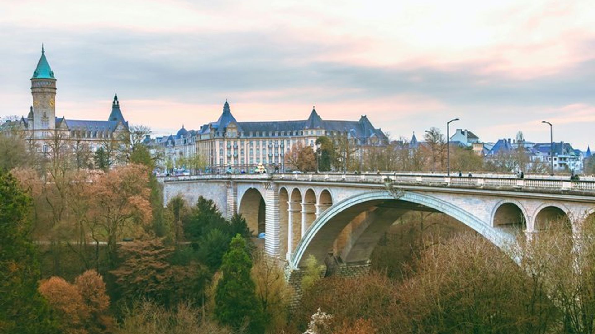 Gibraltar of the North Self Guided Tour of Luxembourg with app
