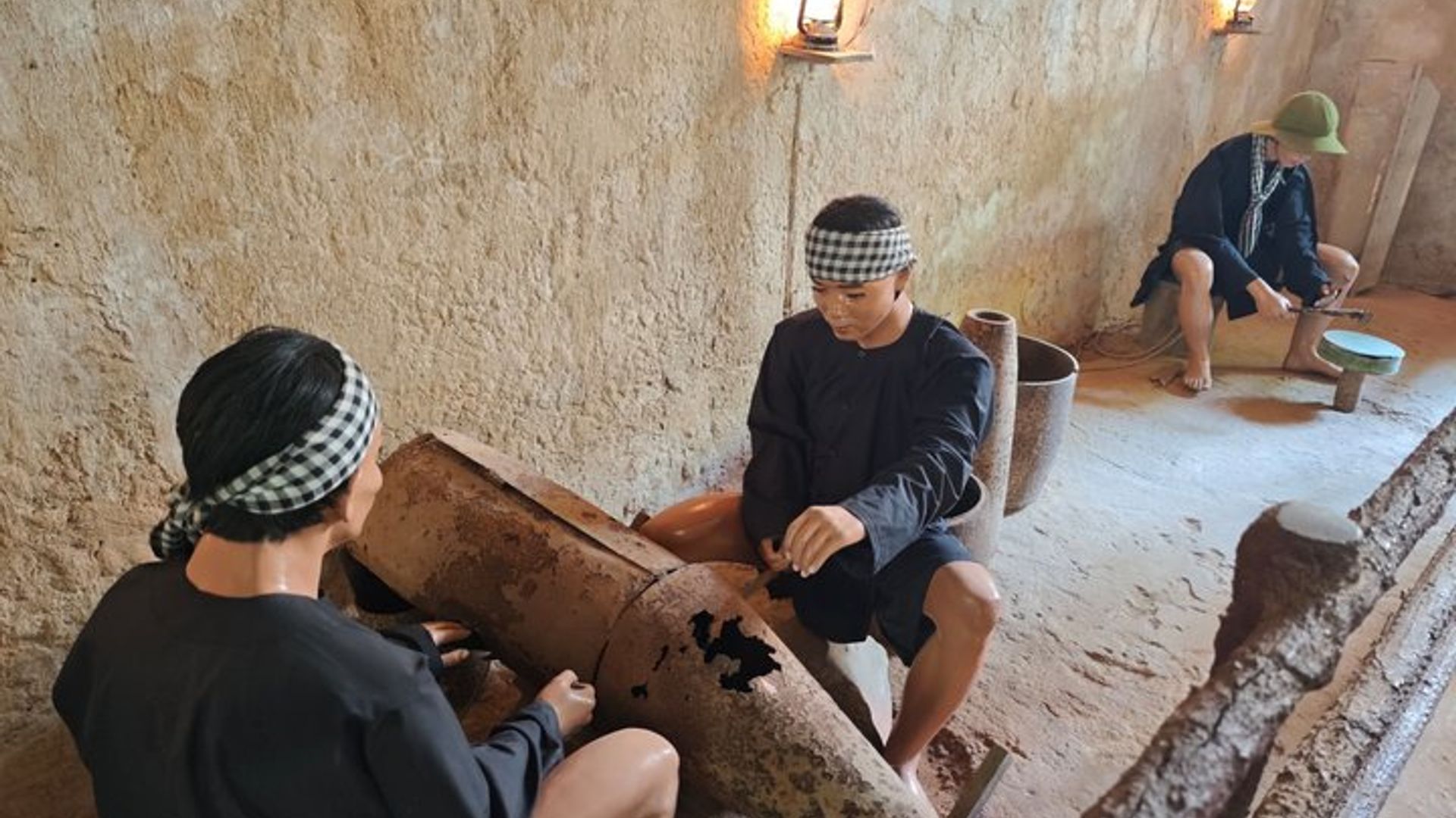 Cu-Chi-Ben-Duoc-Tunnel und lokale Markttour in kleiner Gruppe