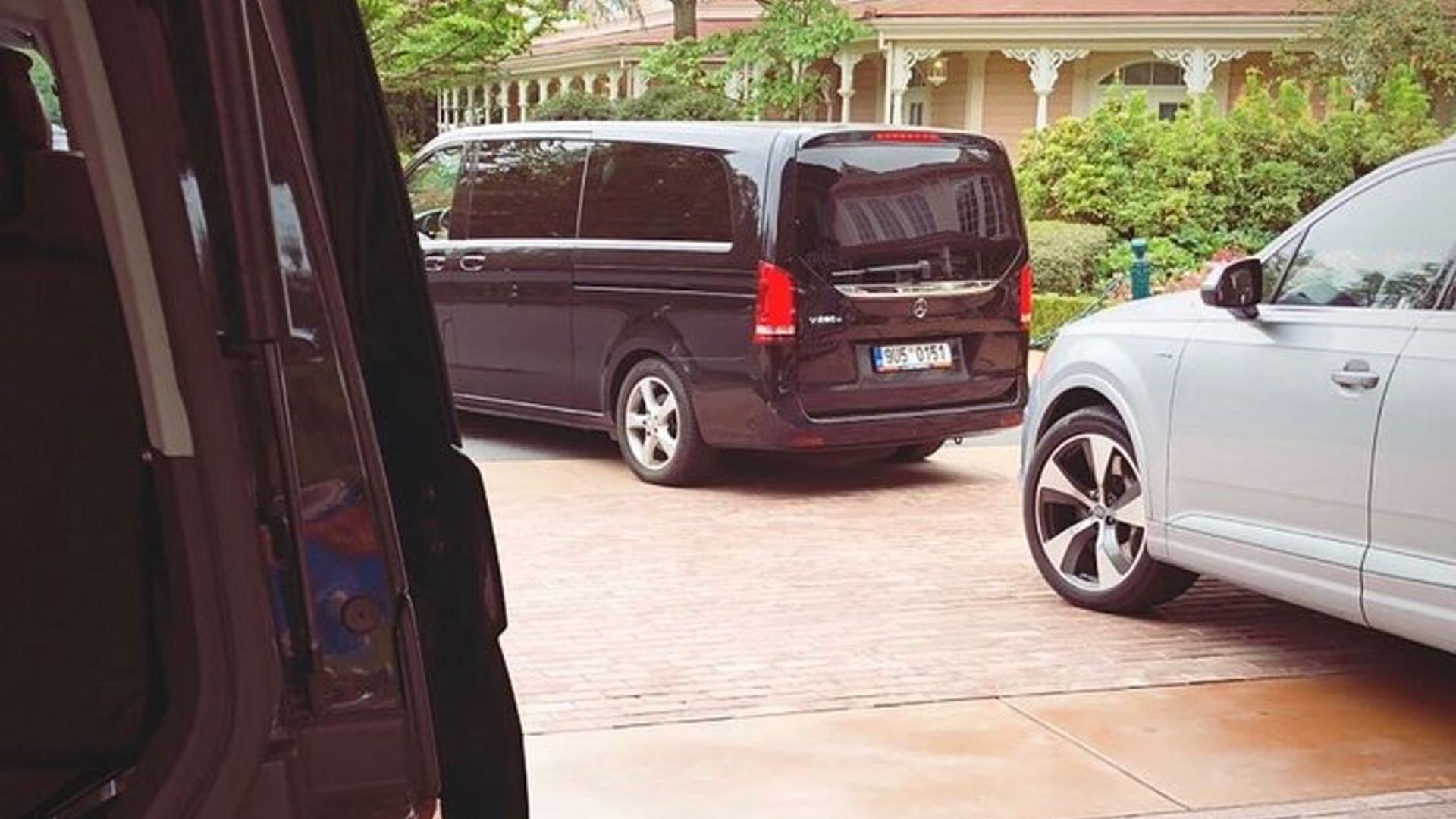 Transfert Privé de l'aéroport Roissy CDG Vers Disneyland Paris