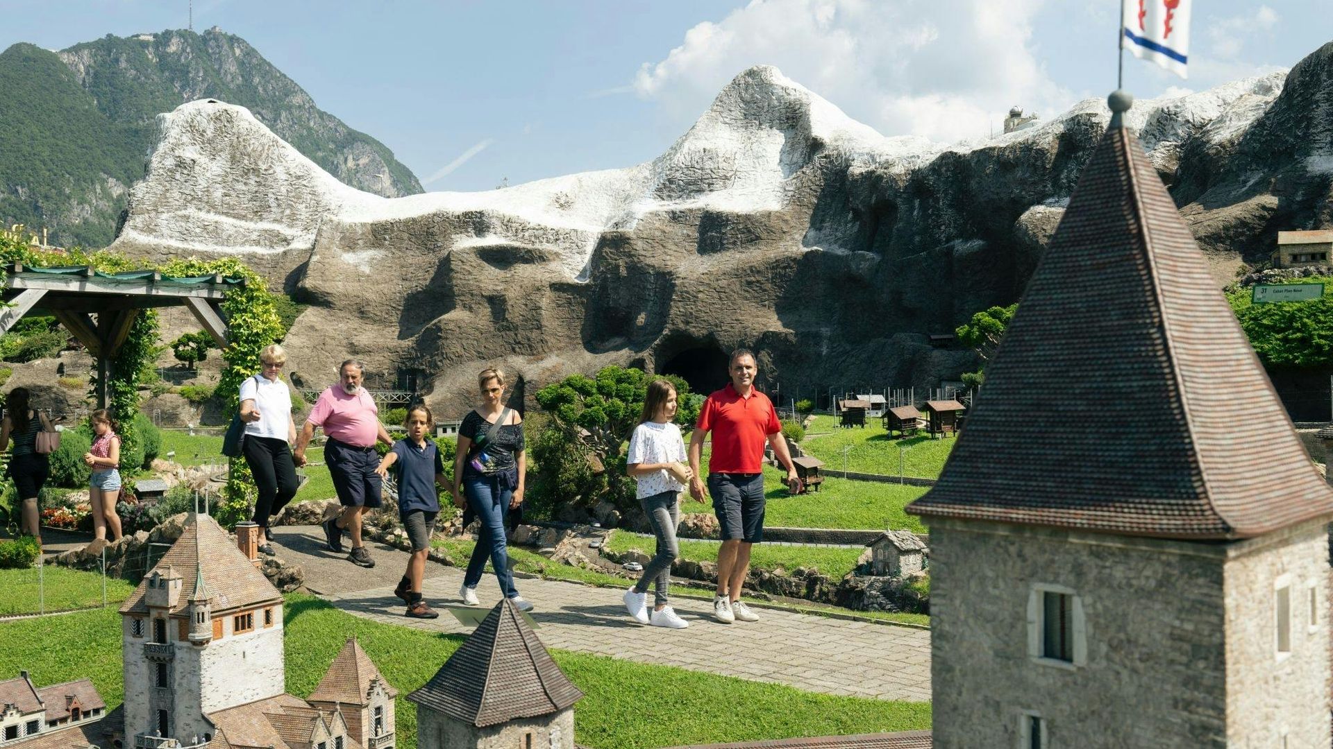 Zoo al Maglio and Swissminiatur combo ticket
