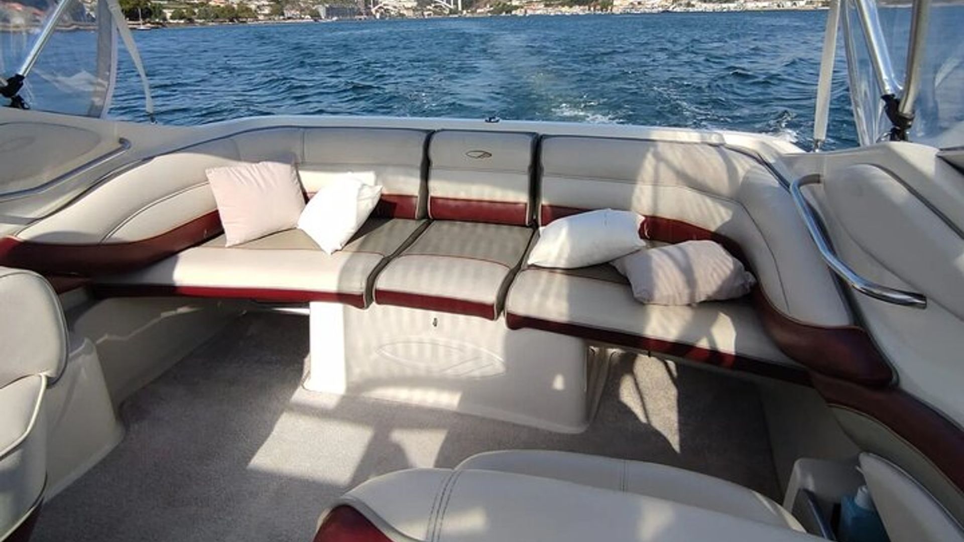 Private Tour 1h: Foz, Ribeira and Pte. D.luis, group price up to 6px