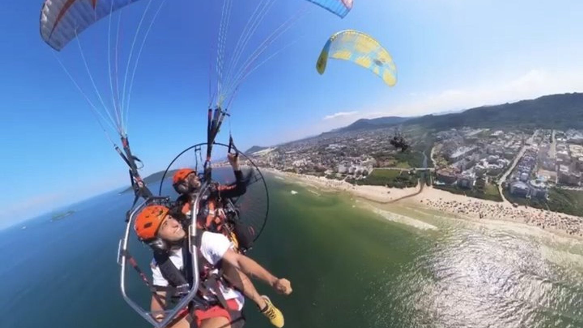 Vol en paramoteur tandem à Florianópolis, Brésil