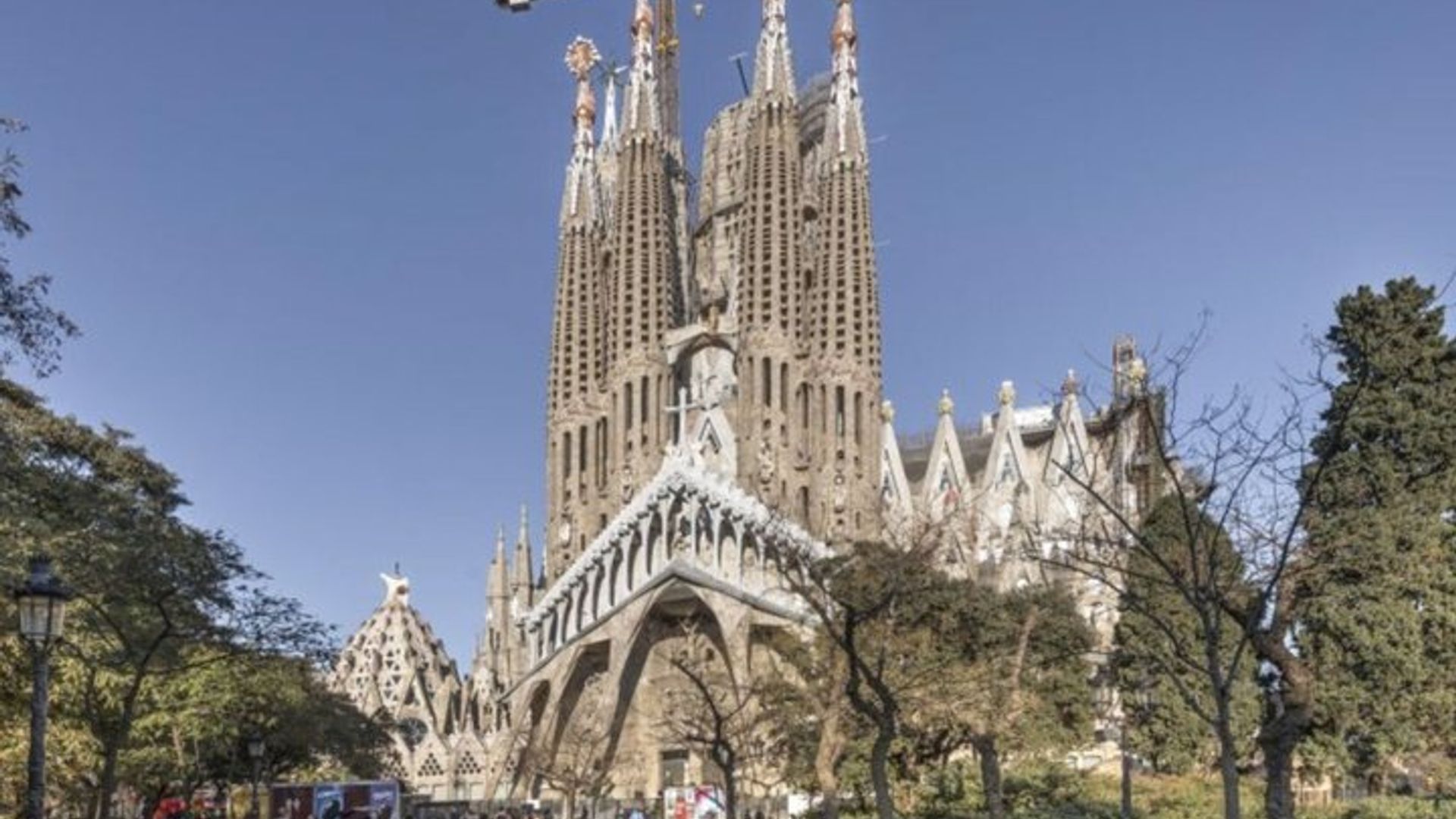 Sagrada Familia Entrance Ticket with Skip the Line