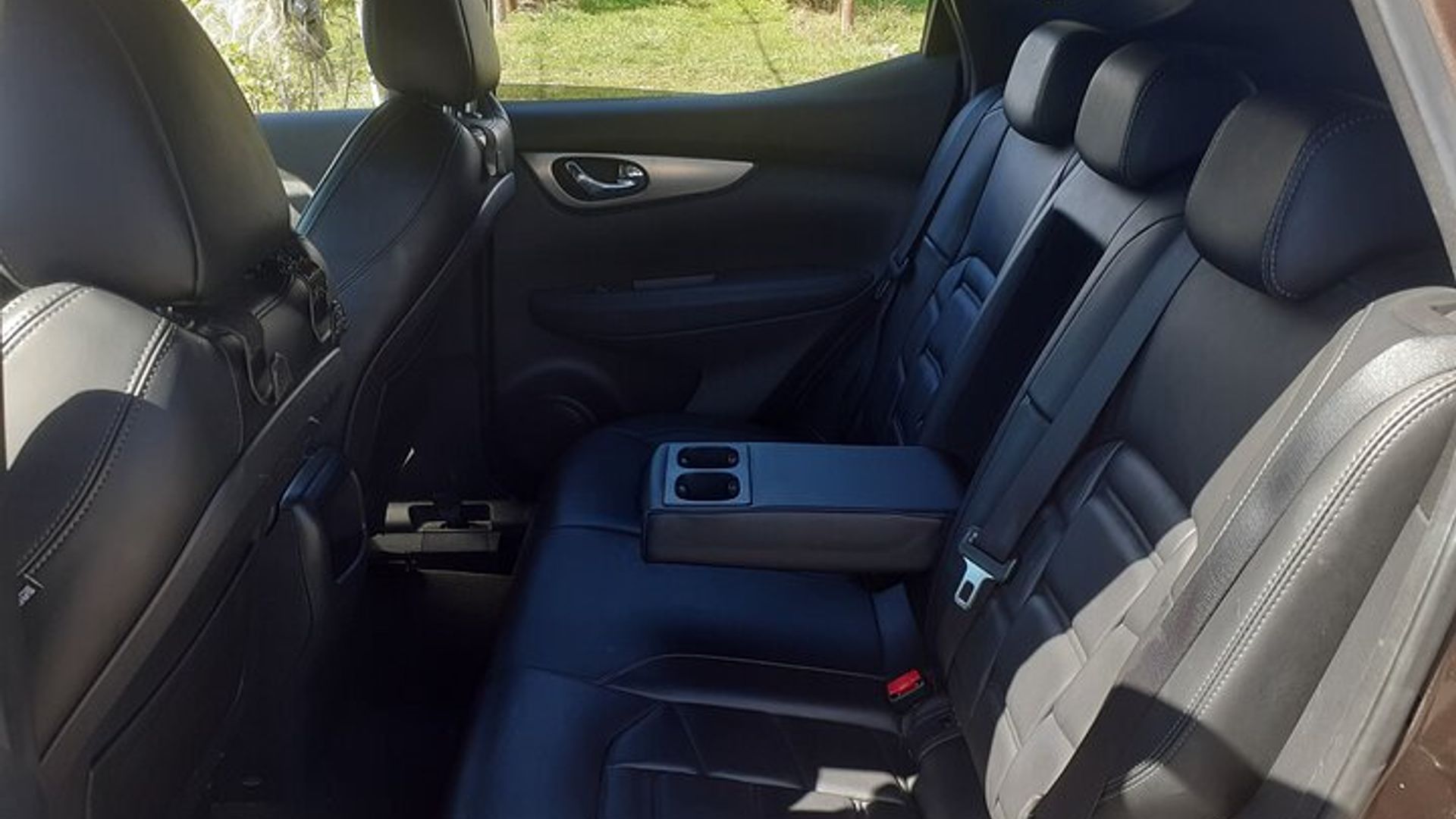 Tour privado de seis horas por la Riviera suiza