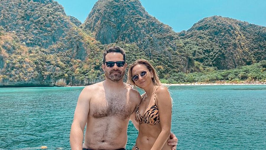 Phuket Private Phi Phi and James Bond Island Speedboat Tour