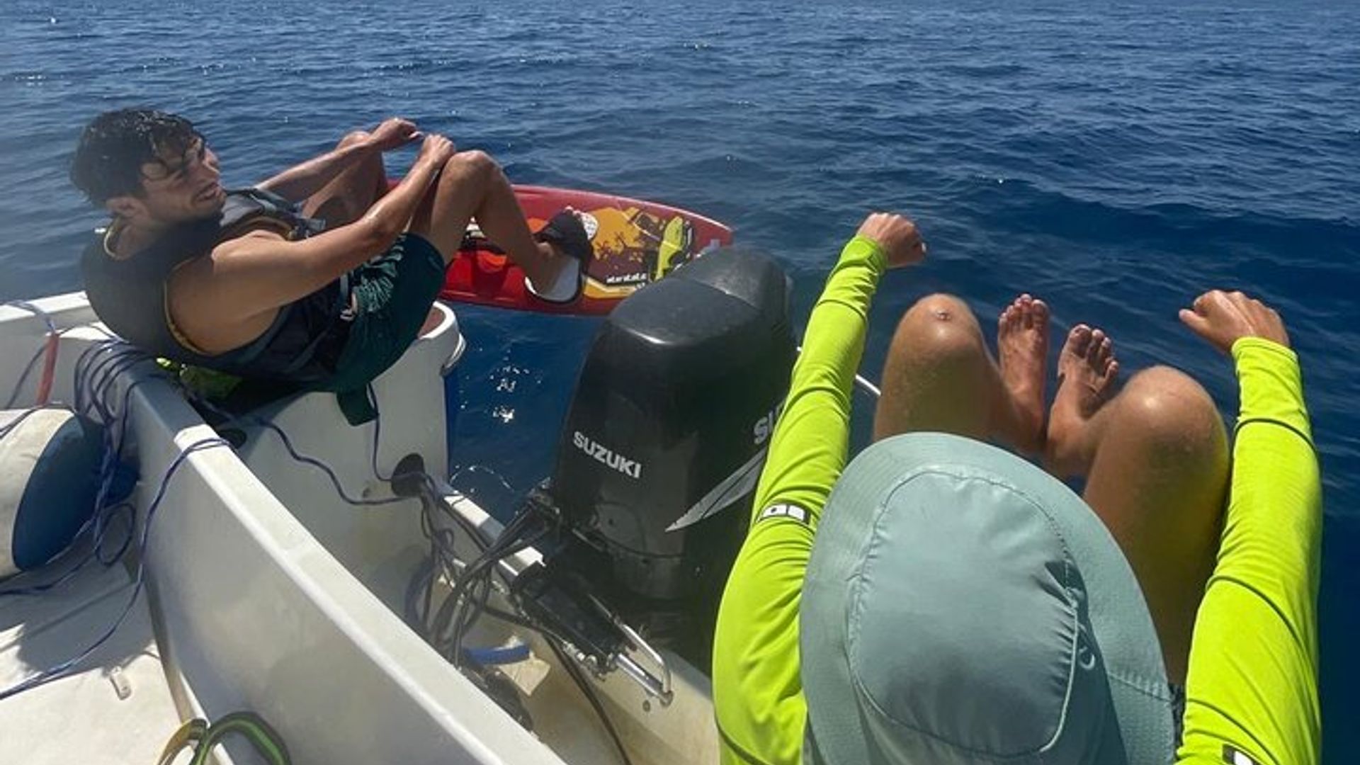 FISHING EXPERIENCE GUARANTEE CATCH Option Wake and tubing