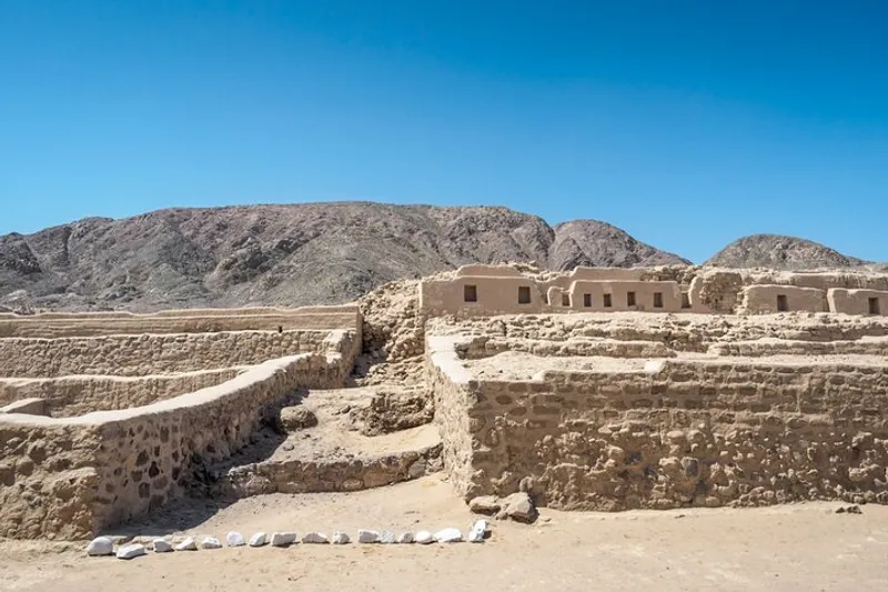 Nasca: Cahuachi Pyramids - Nazca Tour | Water Sports in Paracas