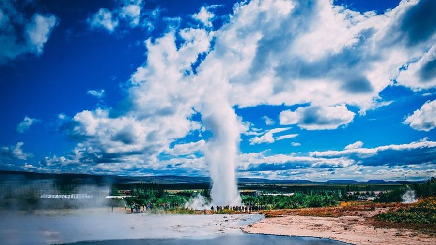 Iceland: 8-Day Summer Ring Road Tour
