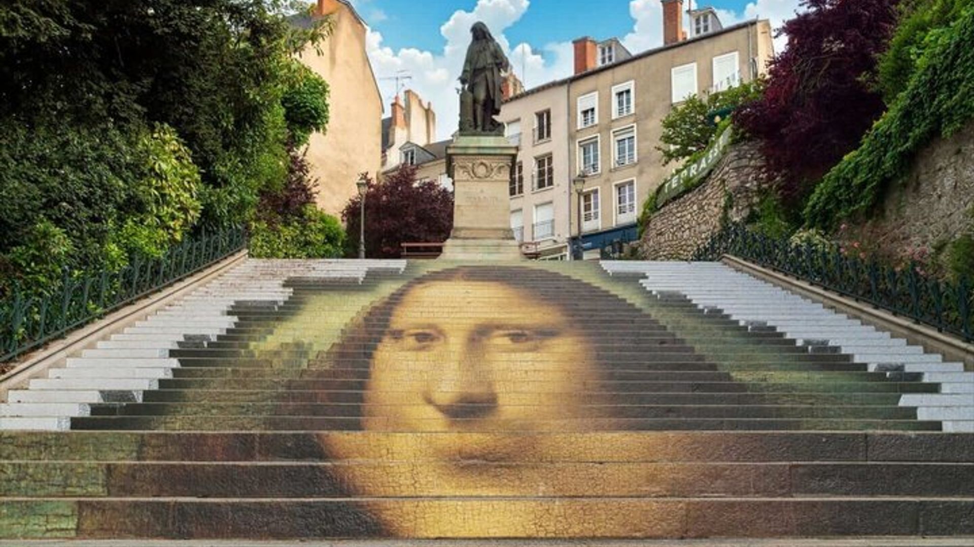 Bonjour Blois : Private 2 - Heure Intro City Walk avec Guide Local