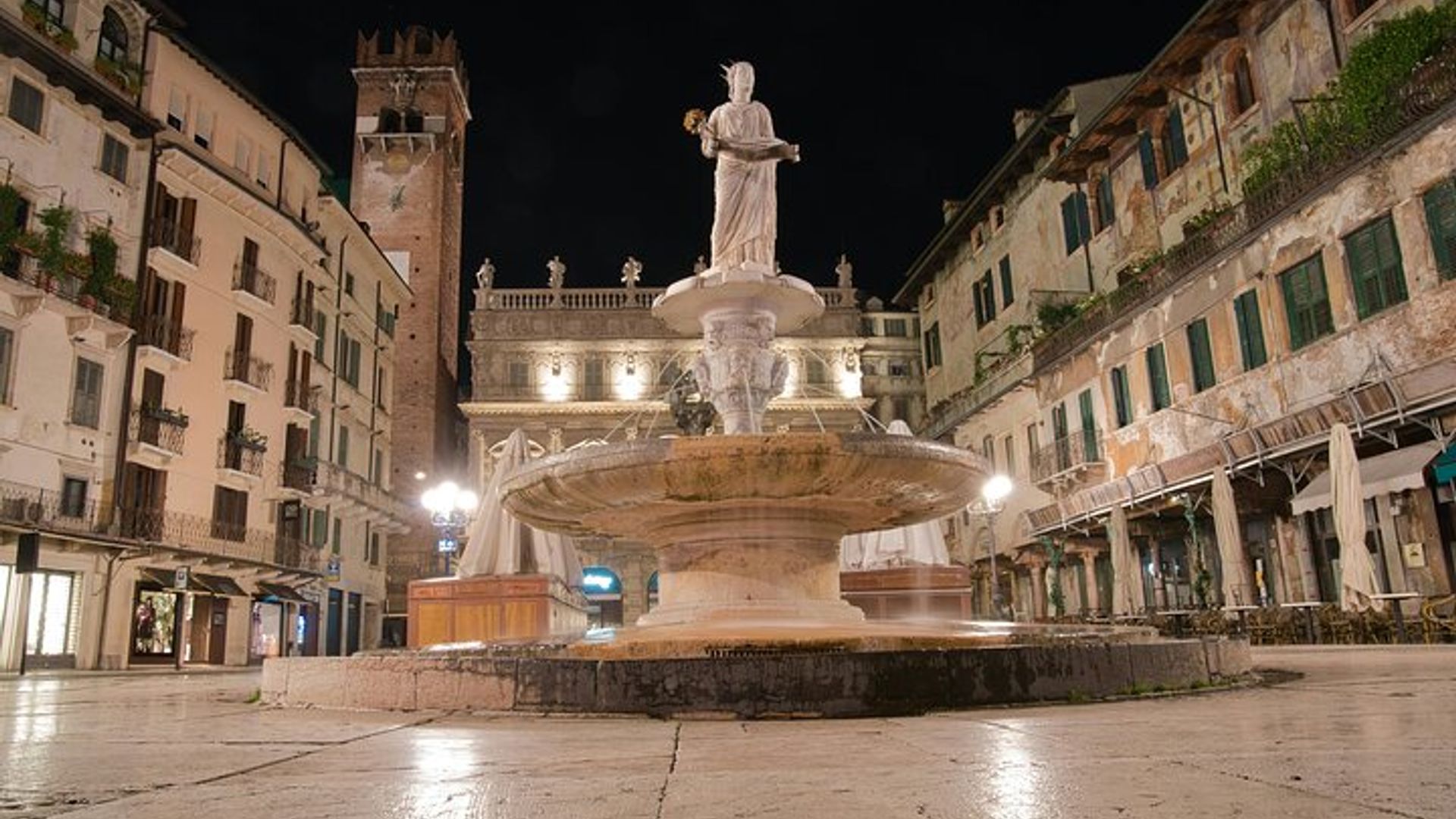 Explore Verona on Foot with Top Sights