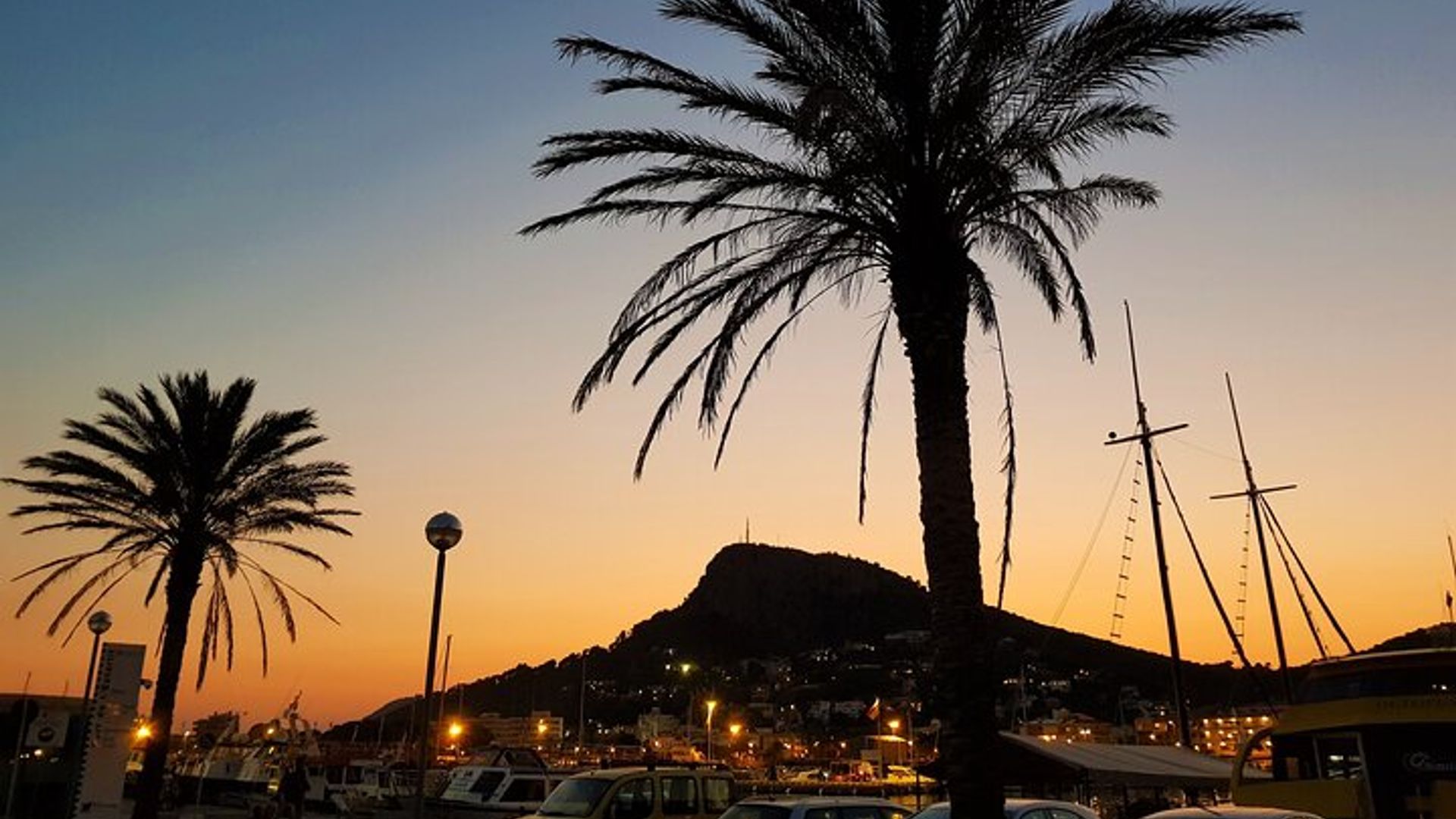 Atardecer en las Islas Medas Costa Brava