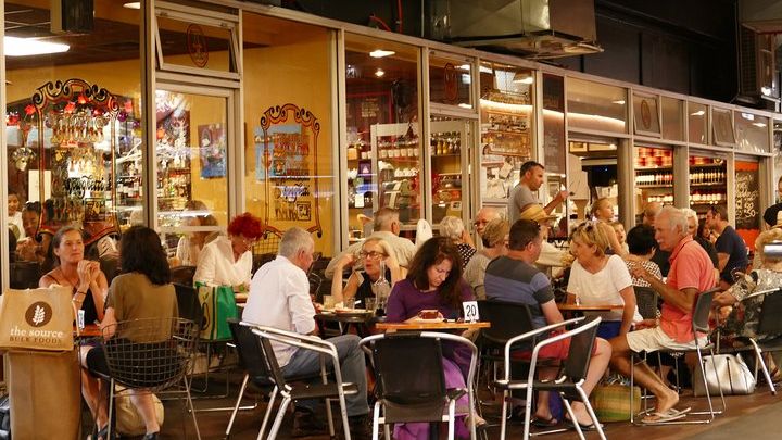 Small-Group Adelaide Central Market Early Breakfast Tour