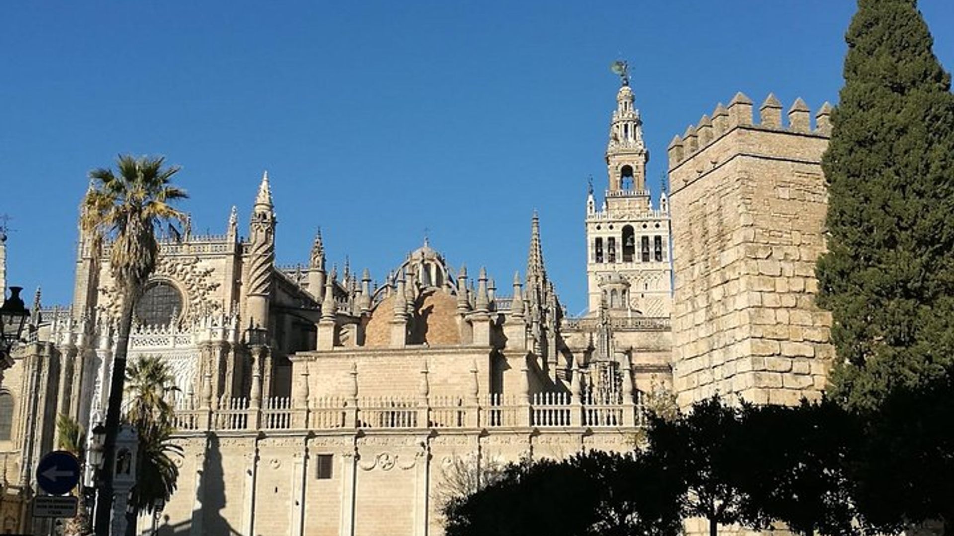 Visite de l'Alcazar et de la cathédrale de Séville avec billets coupe-file