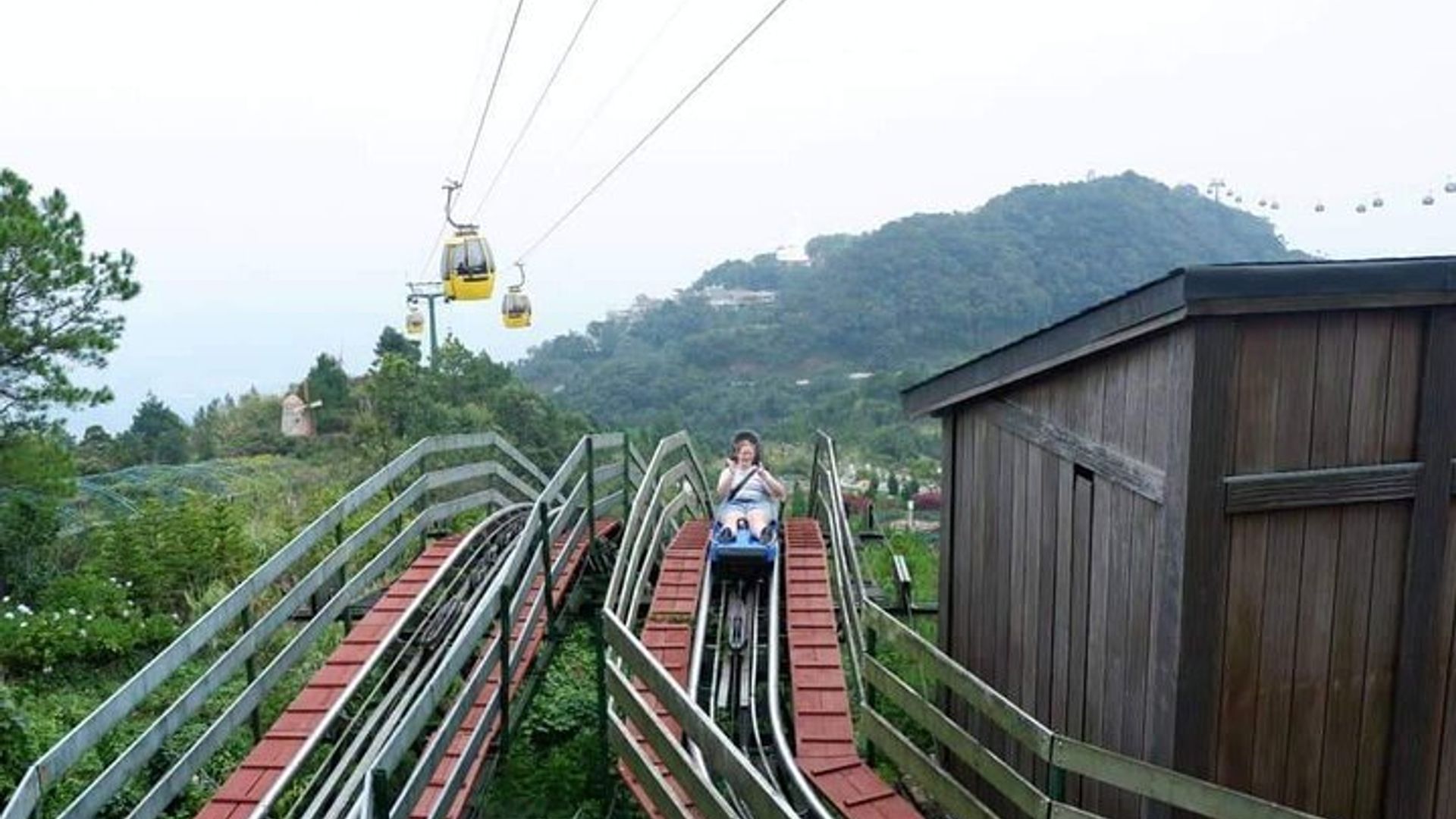 Private tour/Chan May port to Ba Na Hills & Golden Hands Bridge