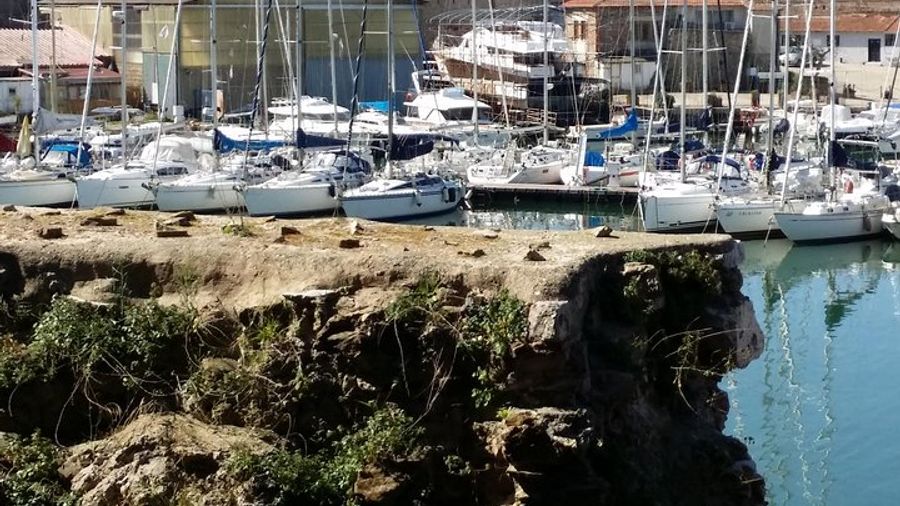 Incitur tours Civitavecchia with you! Walking Tour