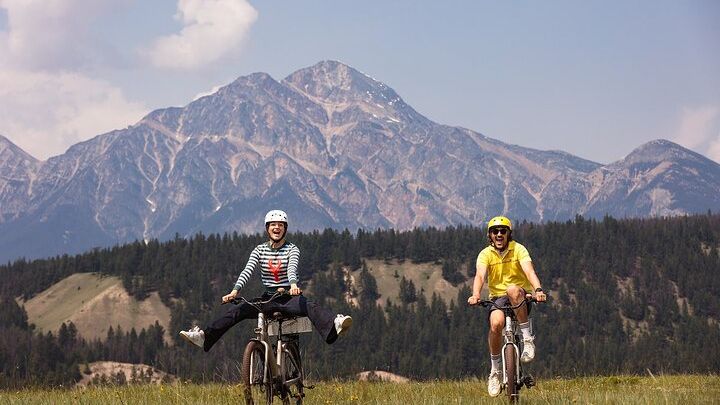 Jasper National Park Small-Group E-Bike Nature Tour