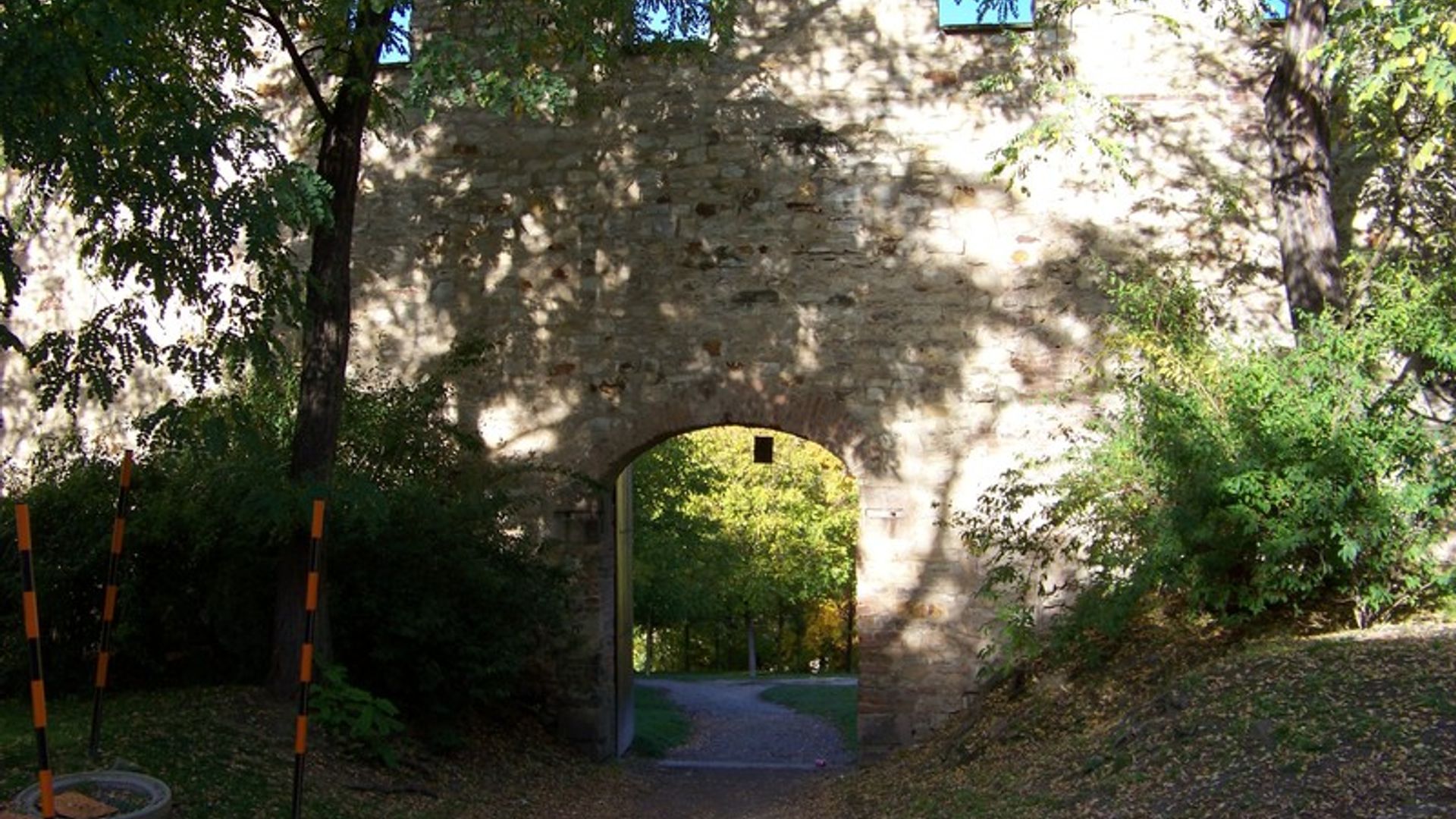 Prague: Ghostly Walking In-app Audio Tour