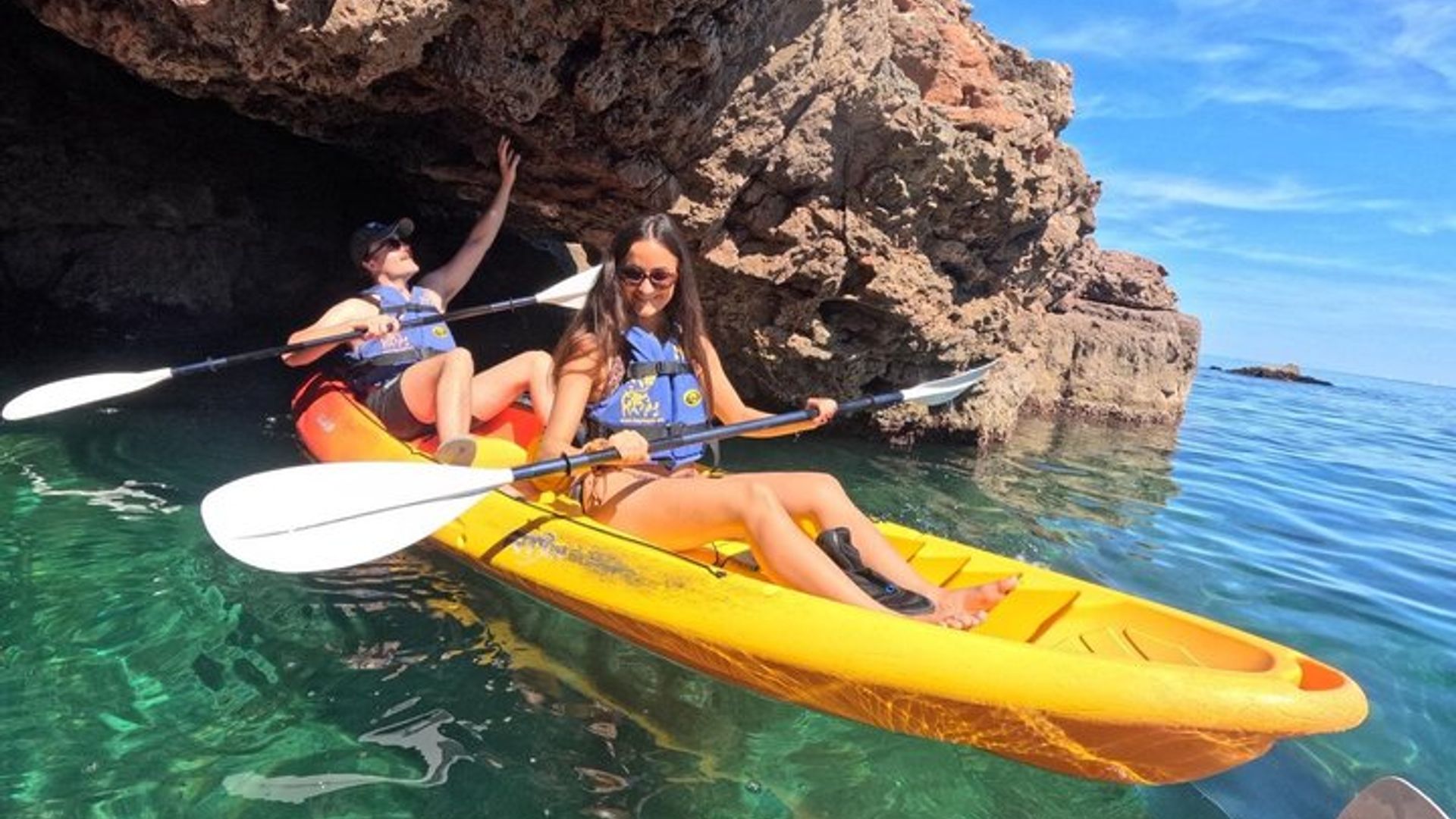 Excursion en kayak de mer de 3 heures dans les criques de Sète