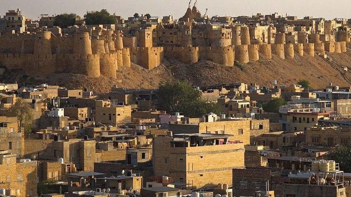 Jaisalmer Highlights Private Sightseeing Tour with Driver